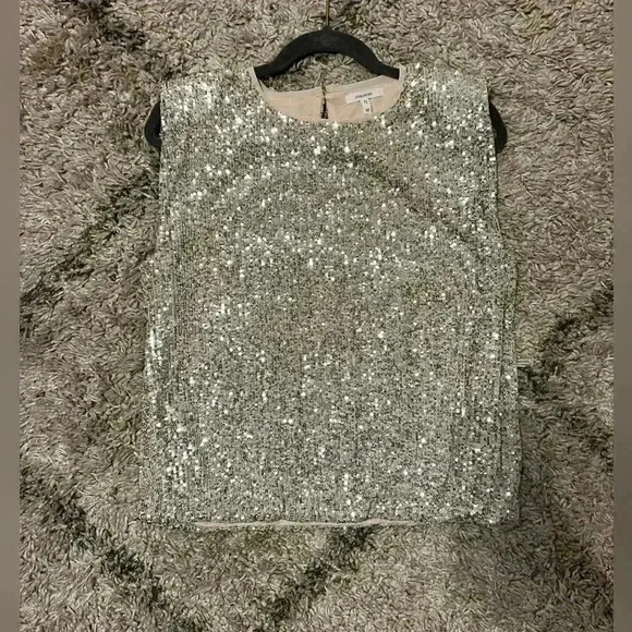 - Holiday sparkle shirt size M (K100) - Picture 8 of 11